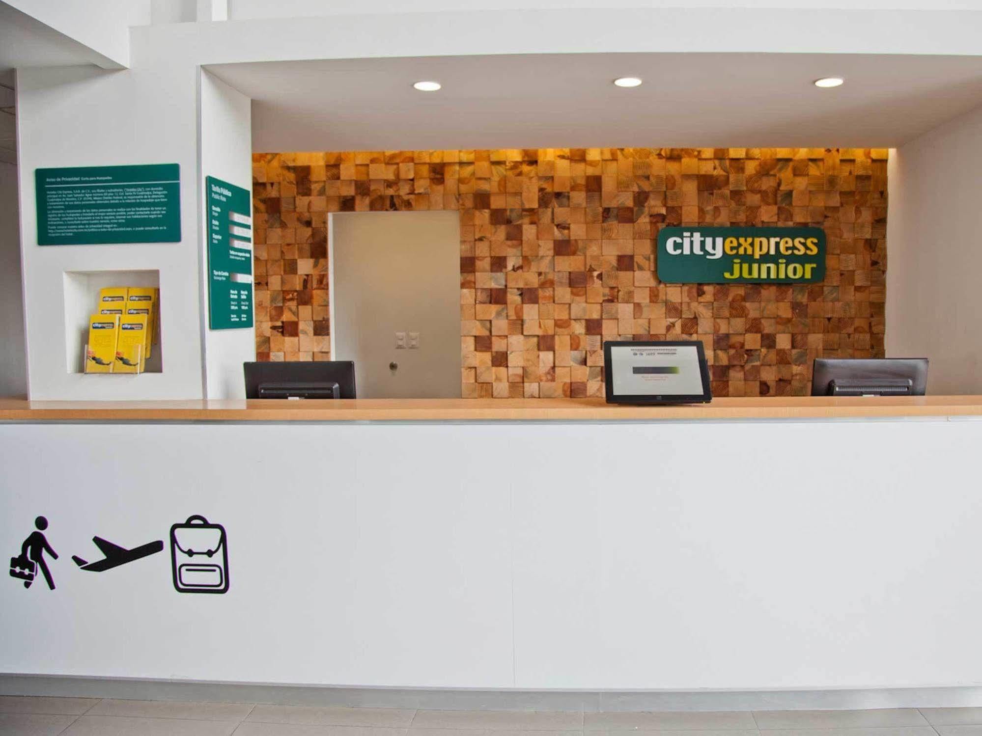City Express Junior By Marriott Ciudad Del Carmen Aeropuerto Екстериор снимка